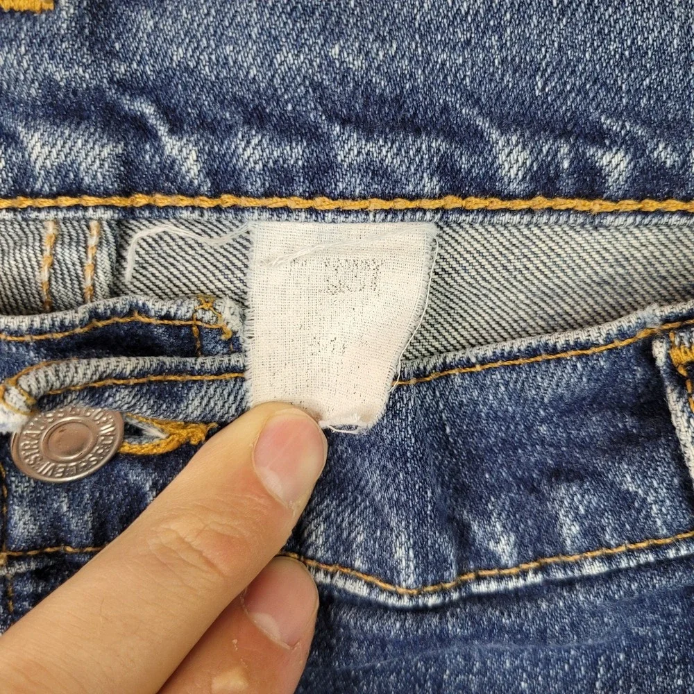 Vintage Levis 550 Jeans Mens 40x28 Medium Wash Baggy Made In USA Faded 90s